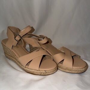 Dream Pairs Beige Wedge Sandals